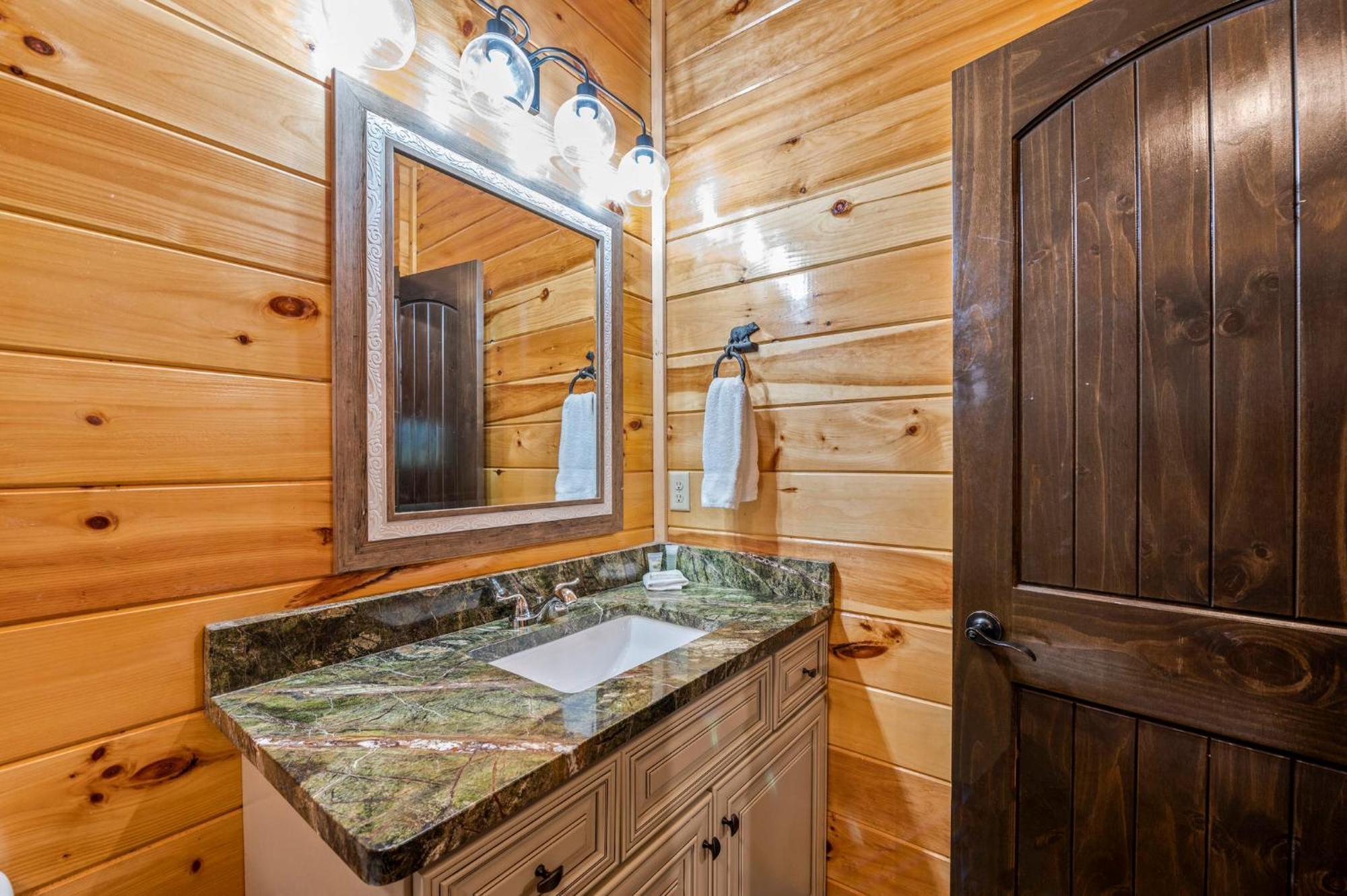 The Mighty Crabapple Manor By Stony Brook Cabins Gatlinburg Eksteriør bilde