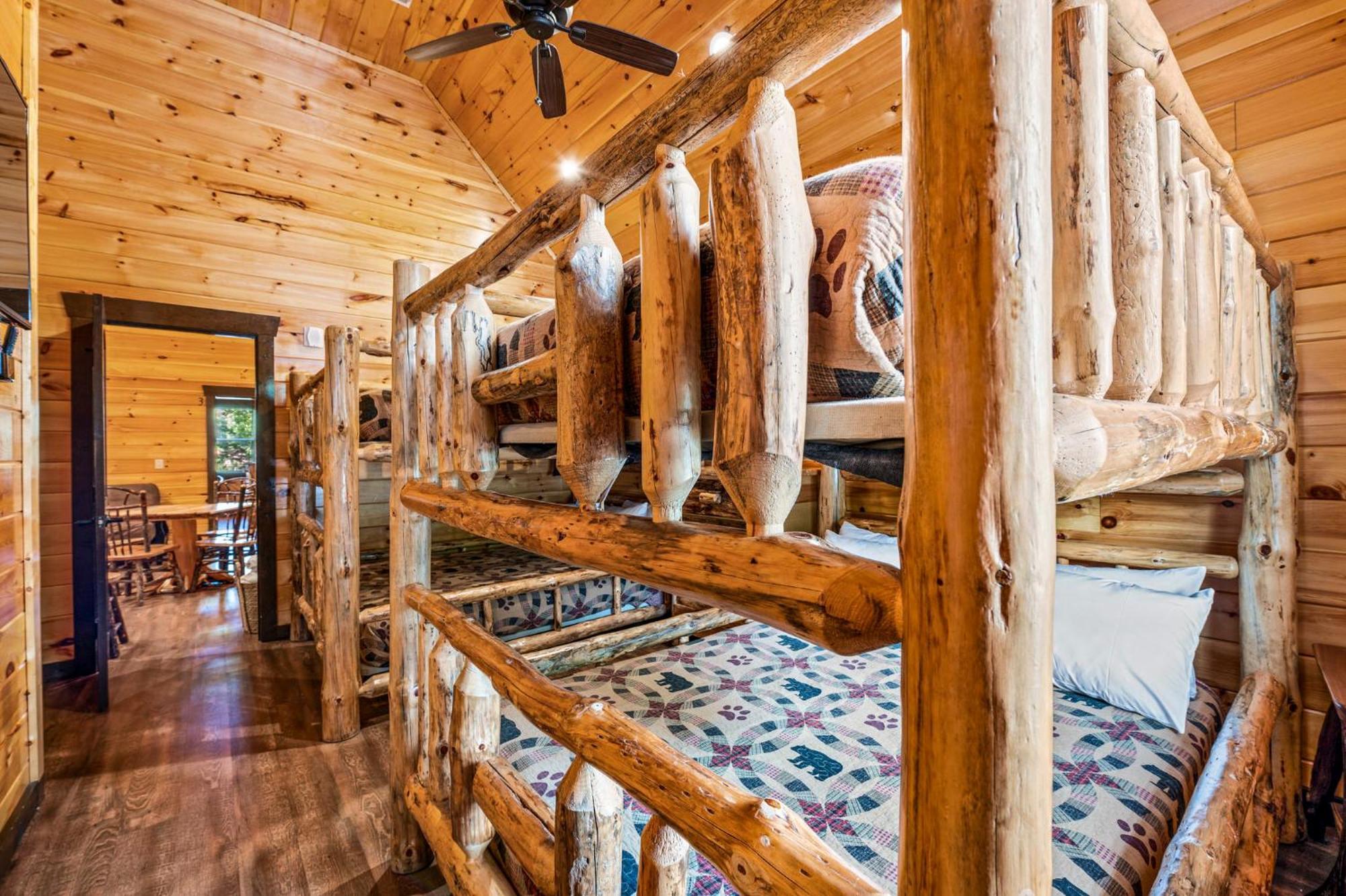 The Mighty Crabapple Manor By Stony Brook Cabins Gatlinburg Eksteriør bilde